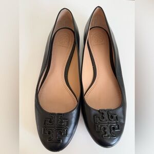 Tory Burch Black Leather flats